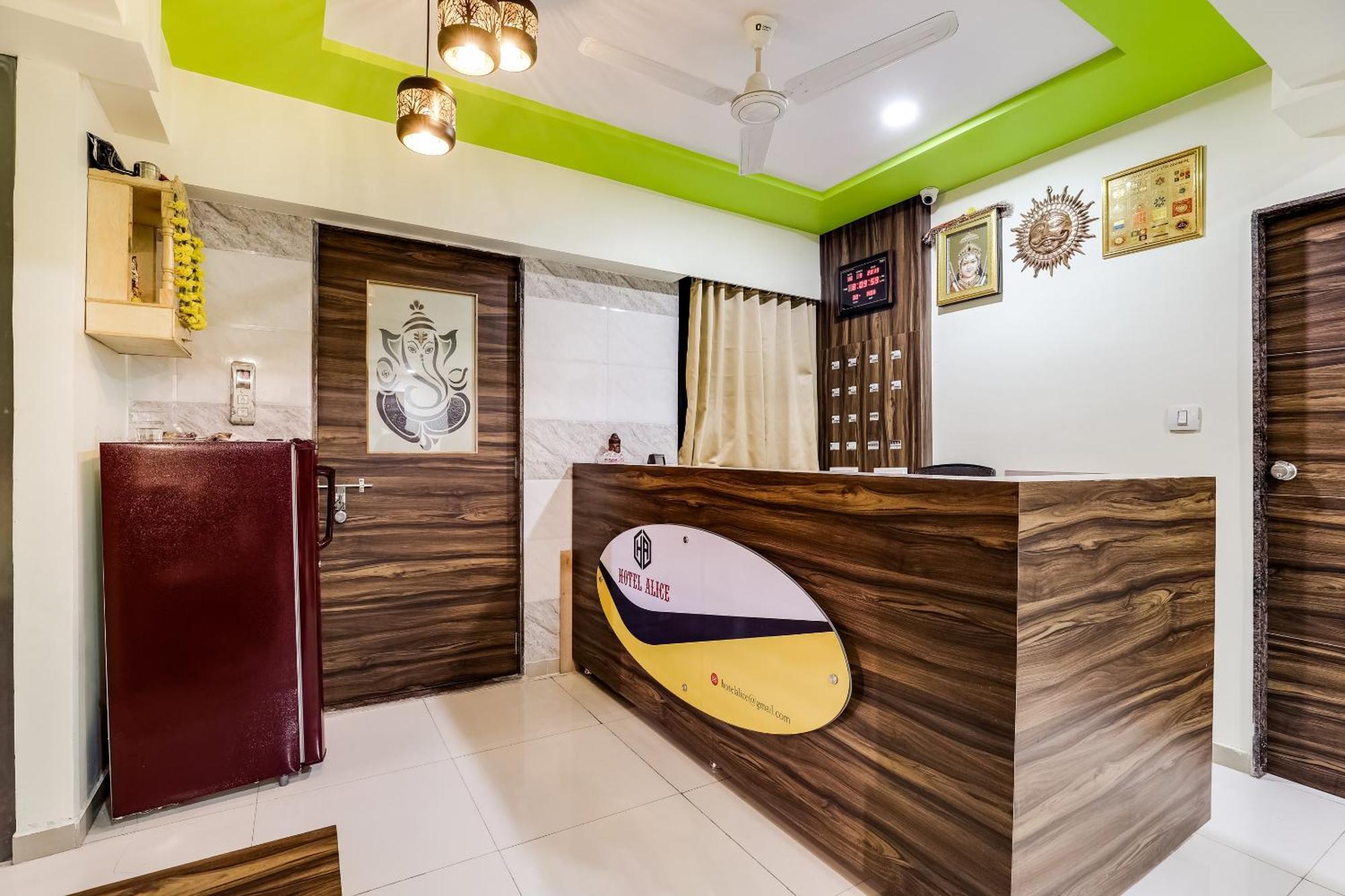 Collection O Hotel Alice Ahmedabad Luaran gambar