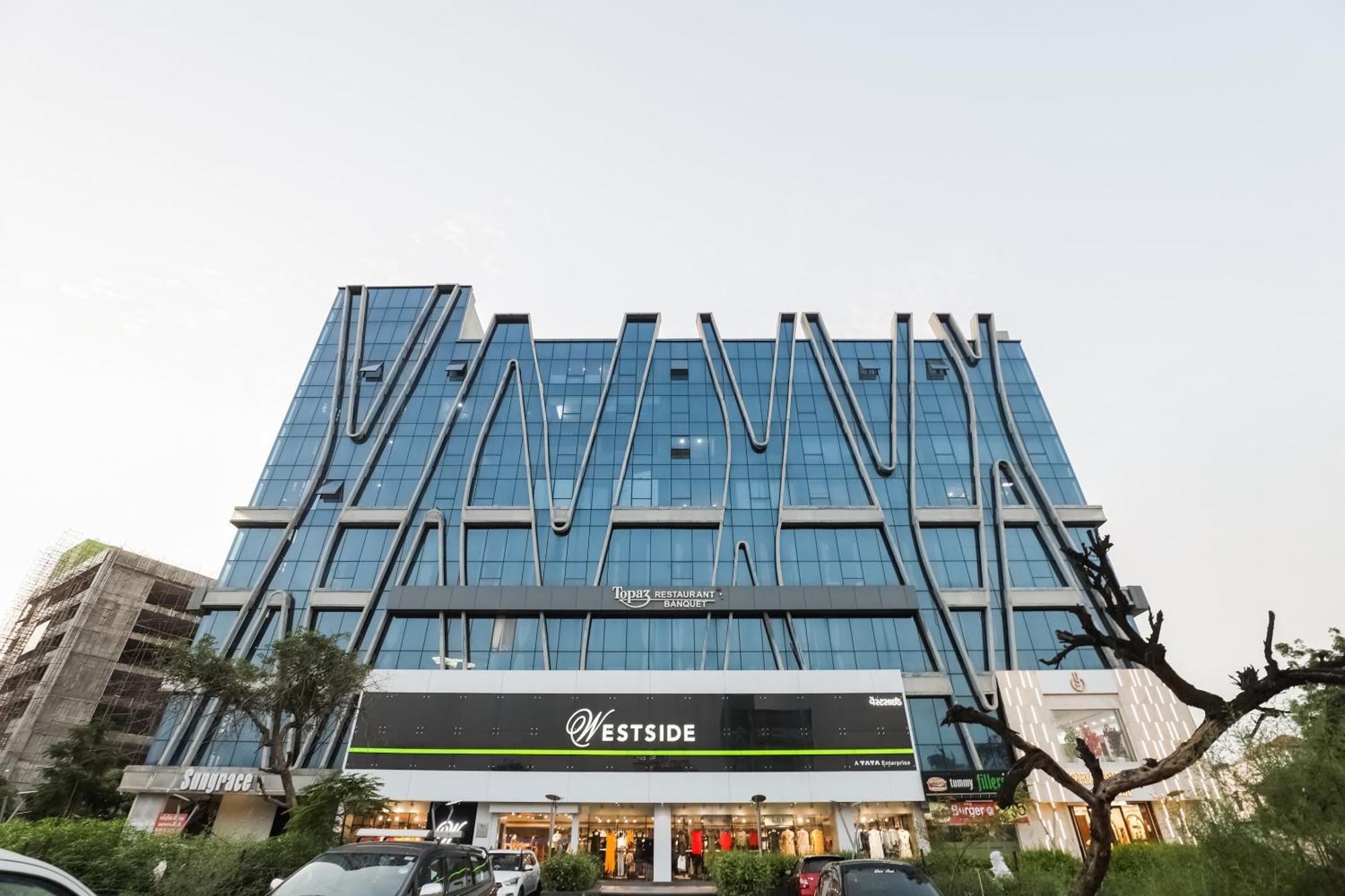 Collection O Hotel Alice Ahmedabad Luaran gambar